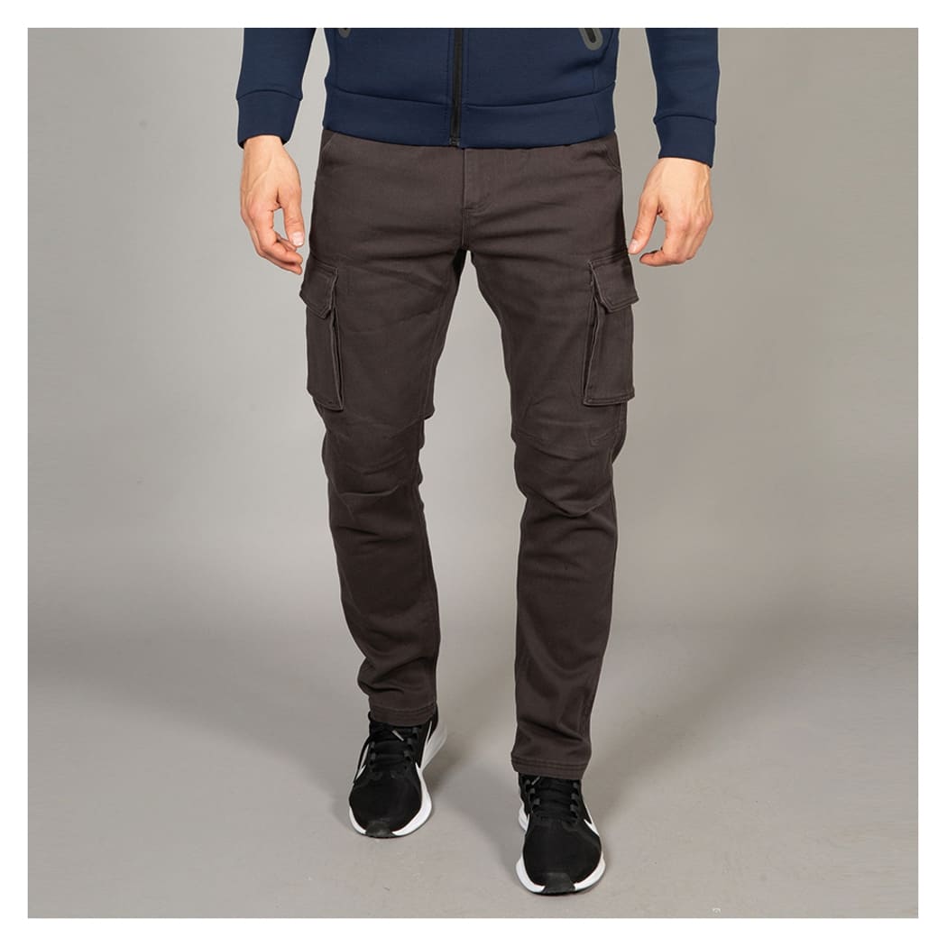 PANTALONE-LITUANIA